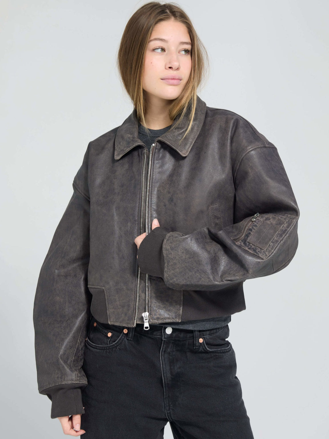 BONNIE CROPPED BOMBER - BROWN