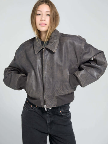 AW23
